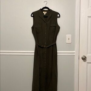 Olive Green Sleeveless Button-Down Dress